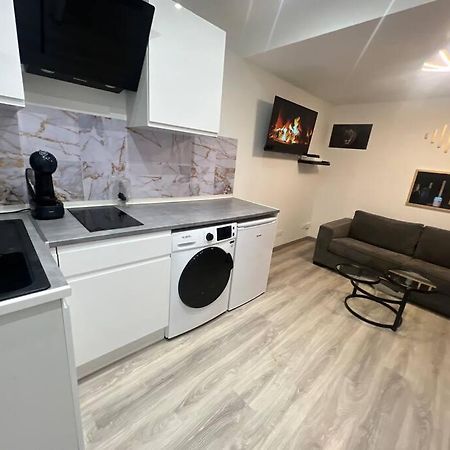 Maison Appartement Triplex Avec Jacuzzi Et Sauna Saint-Etienne  Buitenkant foto