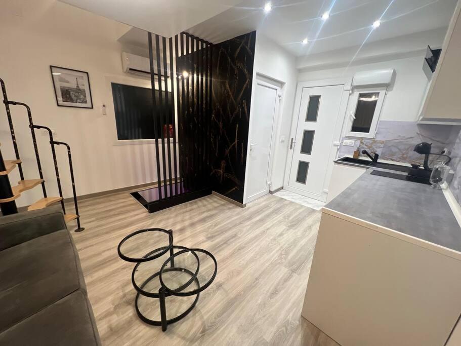 Maison Appartement Triplex Avec Jacuzzi Et Sauna Saint-Etienne  Buitenkant foto